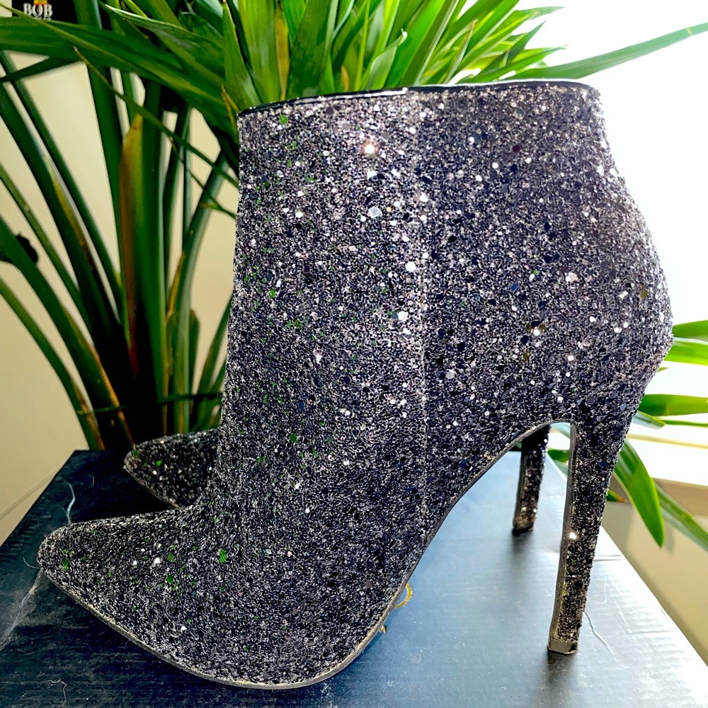 Let’s Talk About Boot Season!!!!!!!!!!Black Glitter Zipper Ankle Boots